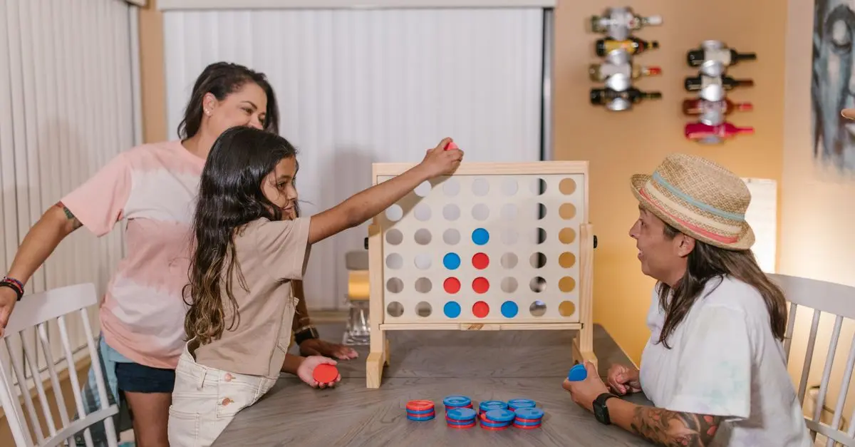 Comment bien choisir son jeu de société pour jouer en famille