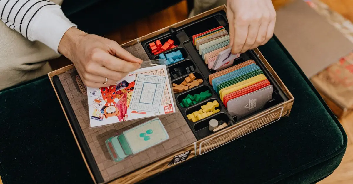 Jeu de cartes ou jeu de plateau : lequel choisir ?