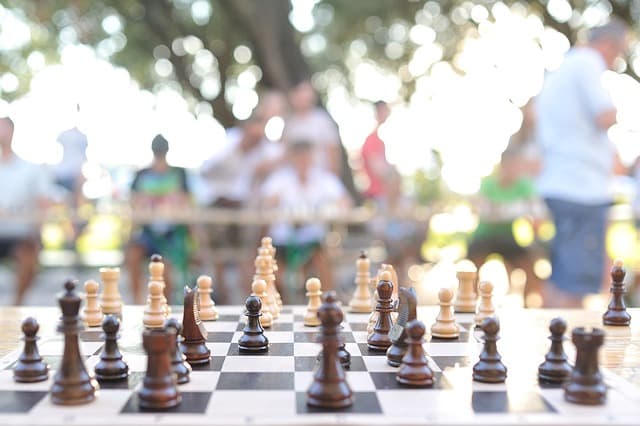 Comment organiser un tournoi de jeux de société réussi